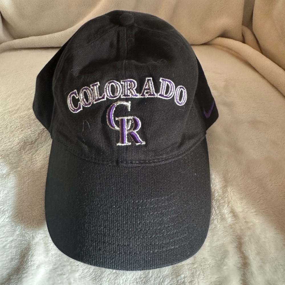 Colorado Rockies MLB baseballl hat Brand =Nike color =Black adjustable